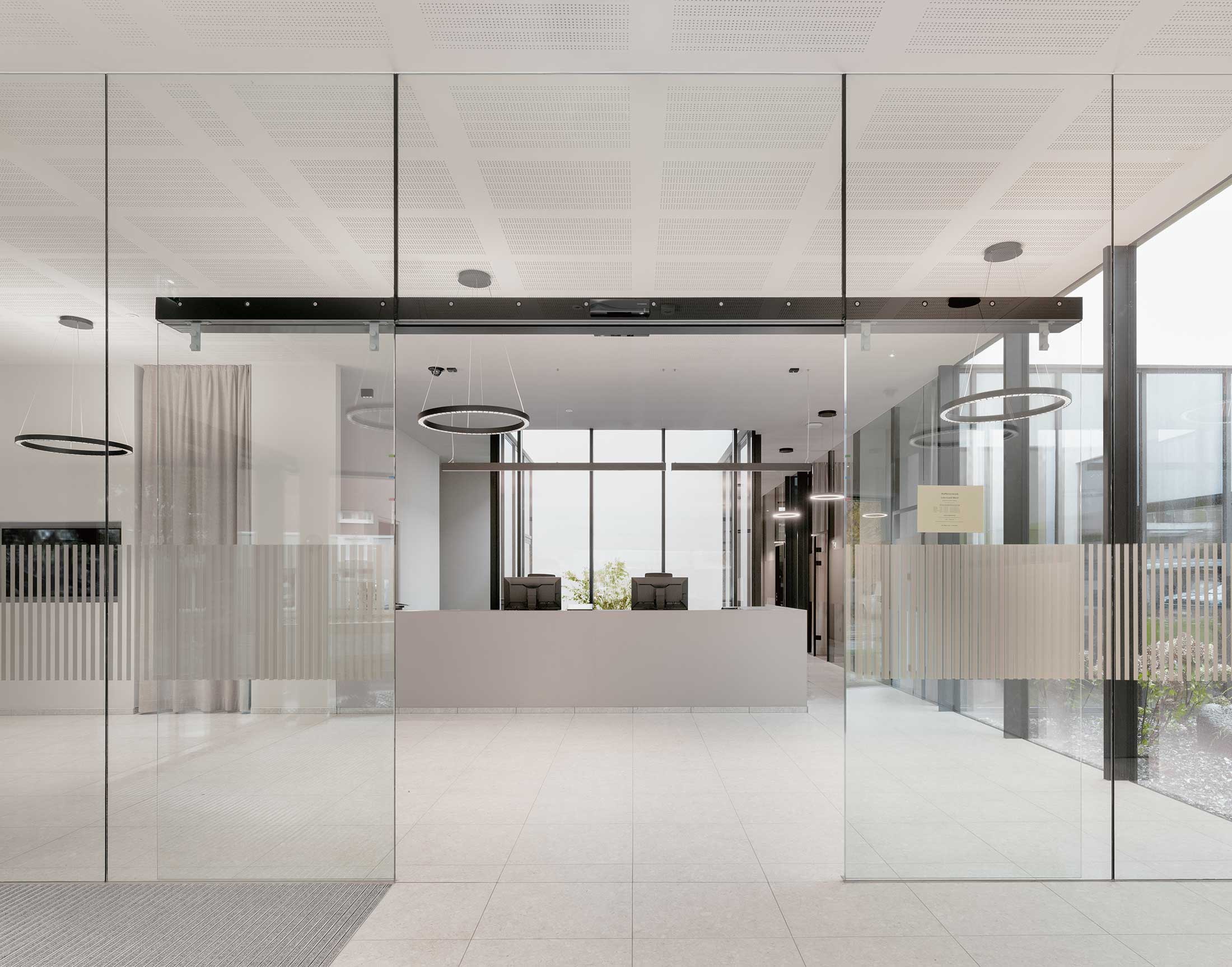 23-10-Raiffeisenhaus-Hart-Hertl-Architekten_Simon-Menges_40-k